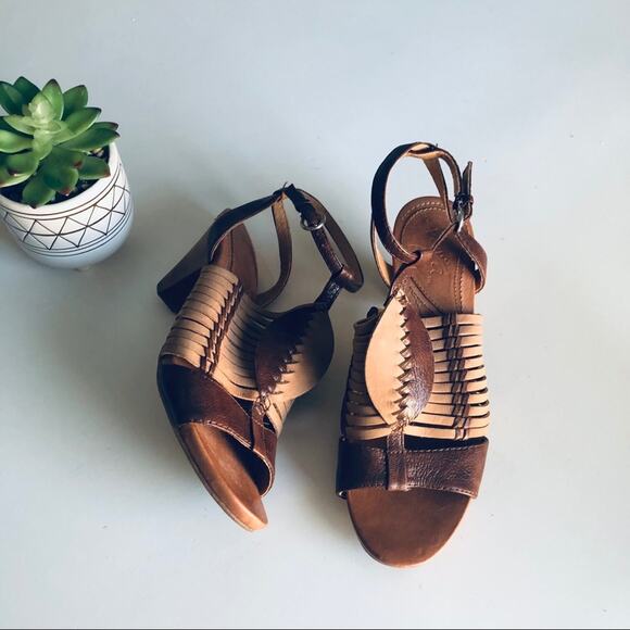 Naya 'Nova' Women's 7.5 Strappy Comfort Leather Sandal Tan High Quality - Picture 9 of 9